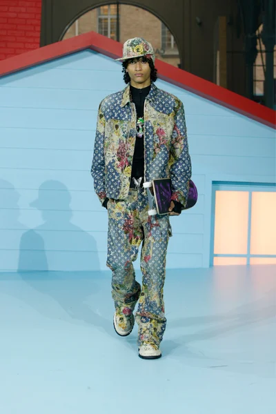 Look 47